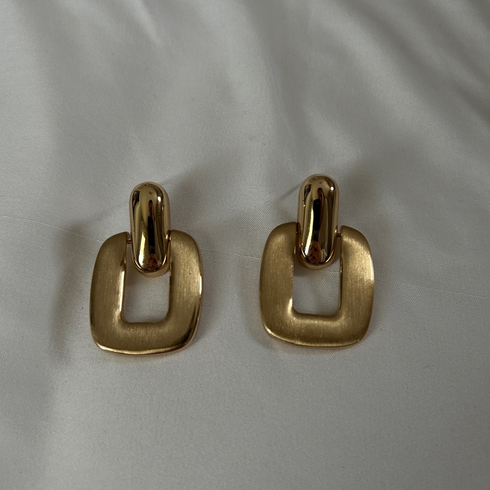 Gold earrings